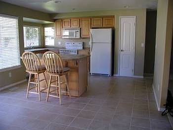 5th image of 1909 SE 139th Ave