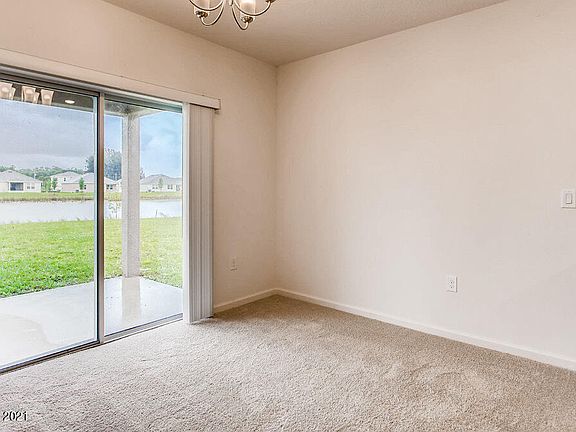 5th image of 876 Dugan Cir SE