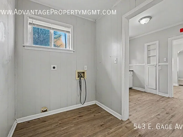 543 E Gage Ave — Photo 11