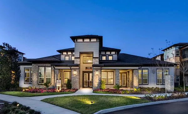 Residences at Lake Park apartments community photo