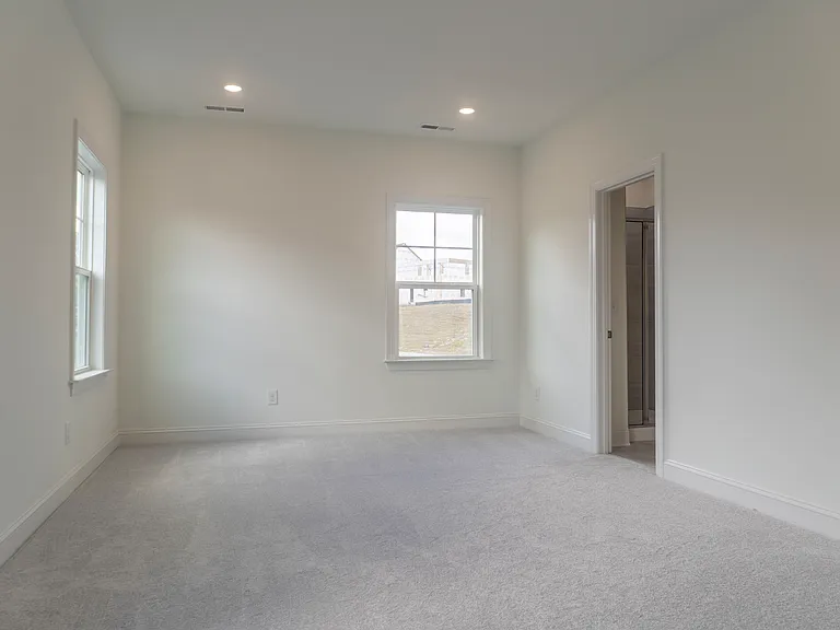 725 Hardin Hill Ln — Photo 33