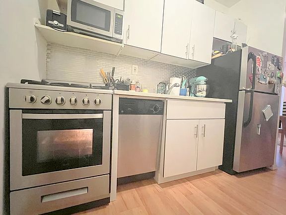 4th image of 2707 Fredrick Douglass Blvd #3A