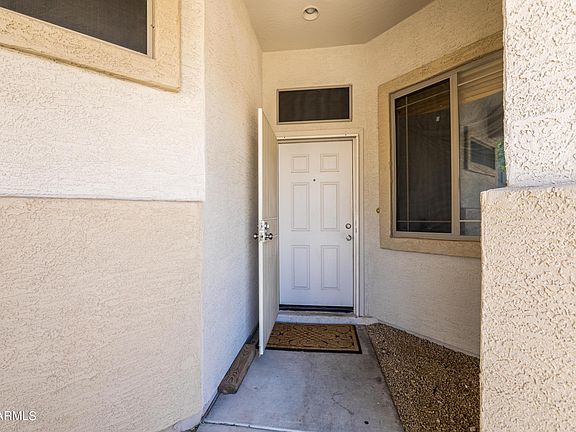3rd image of 29819 N 41st St