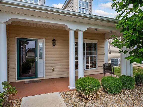 2nd image of 1603 Union Park Cir
