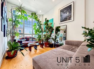 240 S 3rd St #2R, Brooklyn, NY 11211