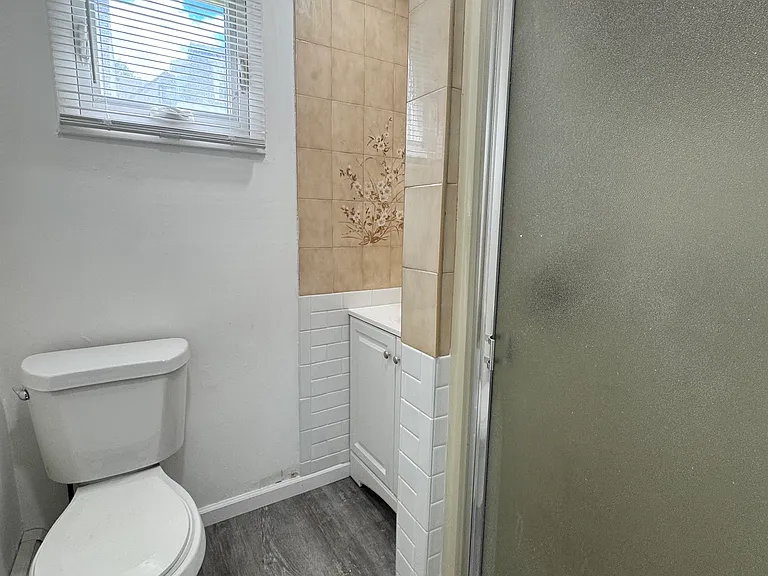 20 W Academy St #1 — Photo 5