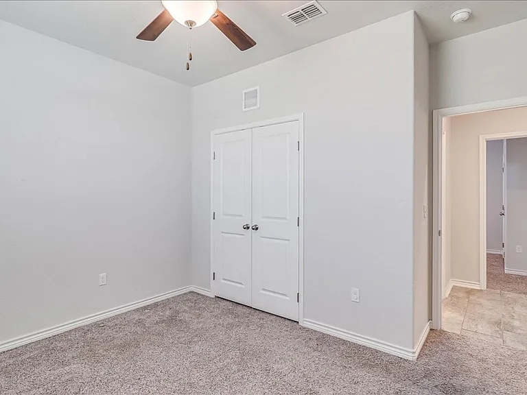 8010 Calma St — Photo 33