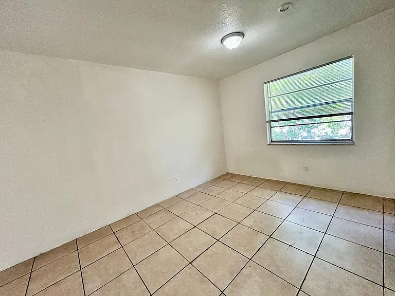 1221 Kennedy Rd #48 — Photo 10