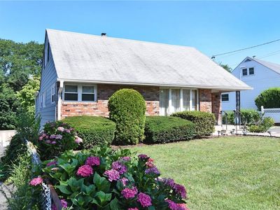 105 Gailmor Drive, Yonkers, NY, 10710