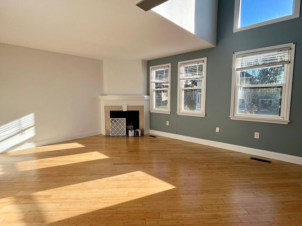 1st image of 12 Pickett St Unit D