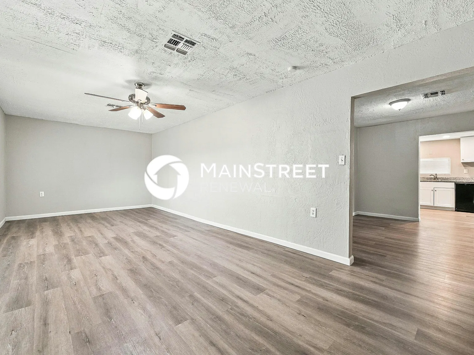1310 W Ironwood Dr — Photo 3
