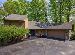315 Winding Hill Dr, Lancaster, PA 17601