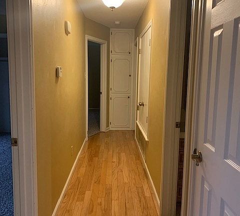 3rd image of 512 Sheffield Dr
