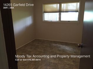 14265 Garfield Dr, Spring Lake, MI 49456