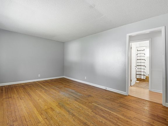 3rd image of 332 Isbill Rd