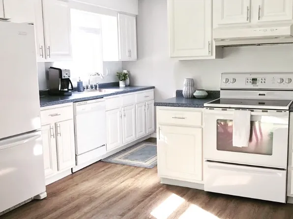 219 Allen Ave, Portland, ME 04103