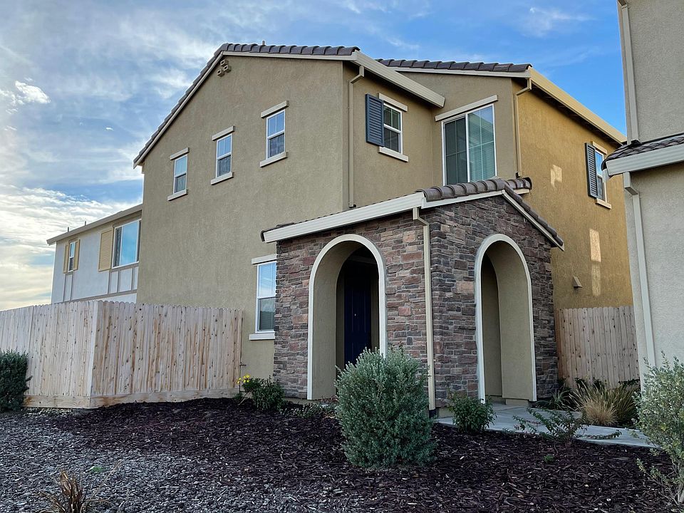 1st image of 1820 S Breezy Meadow Dr