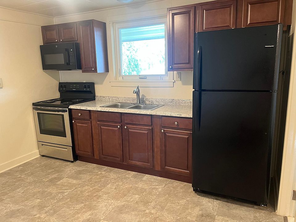1st image of 107 E Brimmer Ave #3