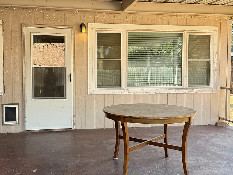 2602 Wydewood Dr — Photo 32