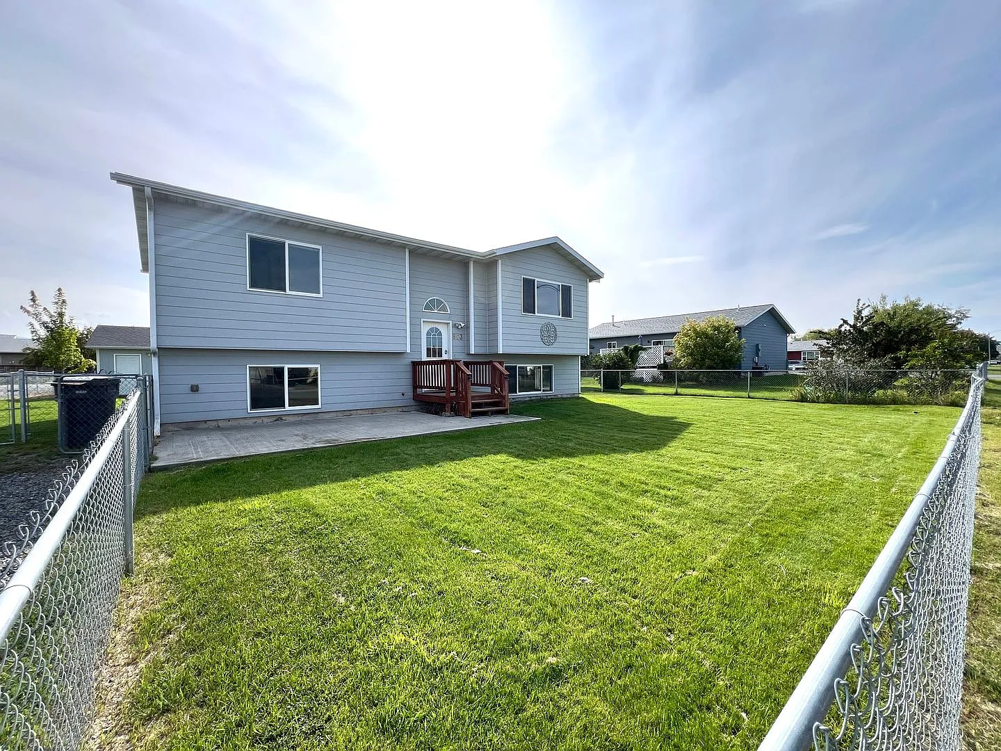 Pet Friendly 4 Bed 2 Bath Single Family Home W/ Fully Fenced Yard, Double Car Garage Located in E... — Photo 2
