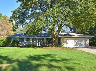 W124S6414 Hawthorne Rd, Muskego, WI 53150