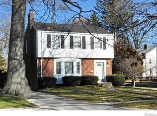 1502 Catalpa Dr, Royal Oak, MI 48067