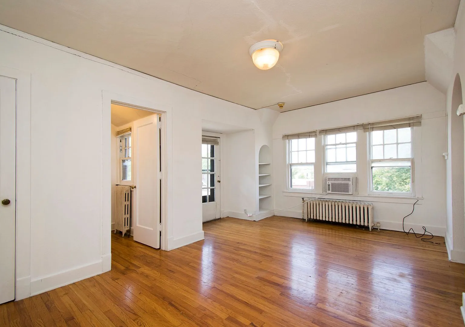 402RAC — Photo 3