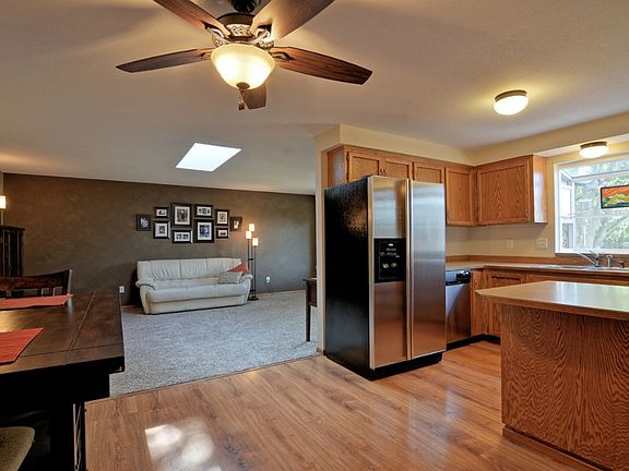5th image of 7031 66th St NE