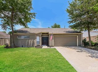 6106 Fairview Forest Dr, Houston, TX 77088