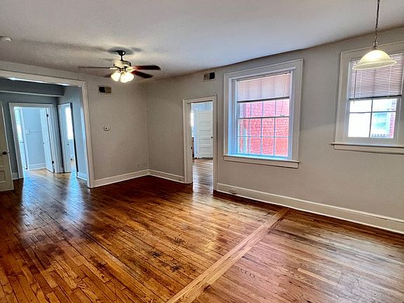 4th image of 1107 W Grace St APT 12