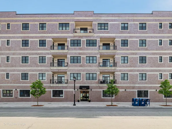 105 S Cottage Hill Ave #204, Elmhurst, IL 60126