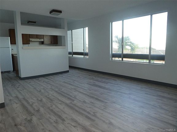 5th image of 92-1136 Panana St APT 209