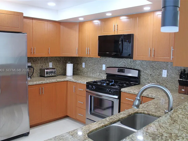 2030 S Ocean Dr #821 — Photo 12