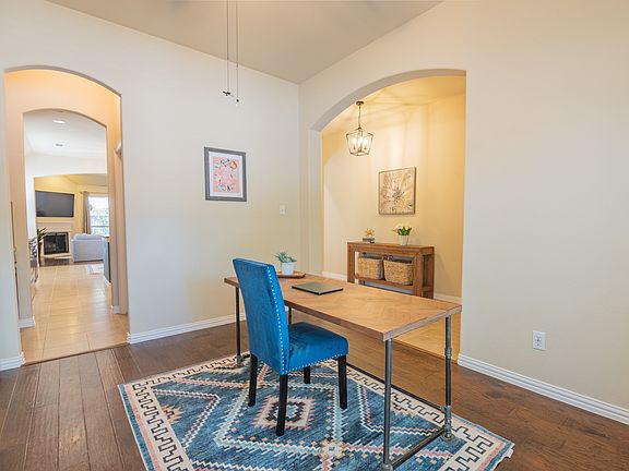 5th image of 839 Lake Forest Trl