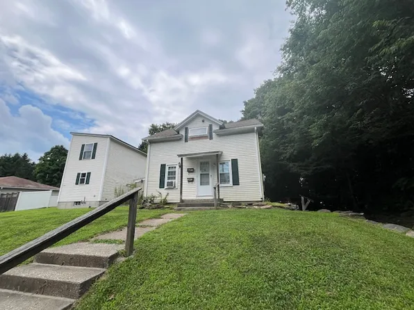 232 Jackson St, Northampton, MA 01060