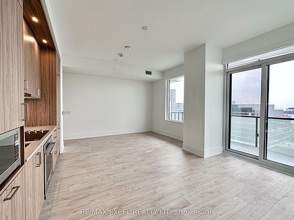 5th image of 480 Front St W #1904