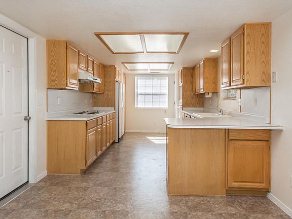 5th image of 3430 N Dale Dr