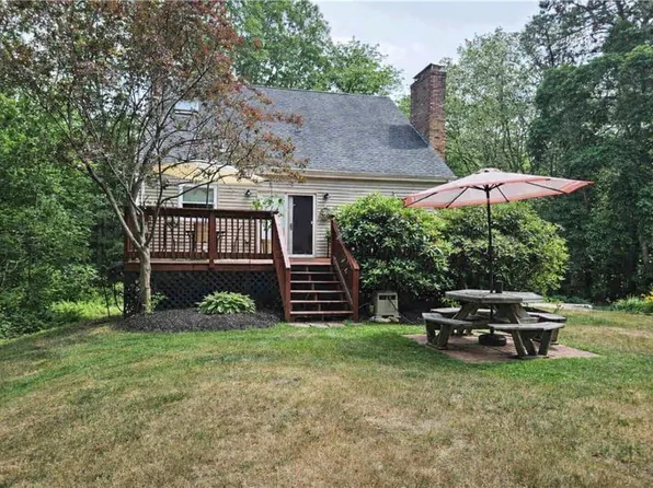93 New London Tpke, Richmond, RI 02898