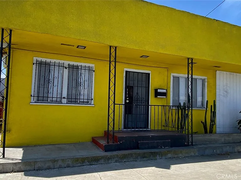 118 E Gardena Blvd — Photo 9