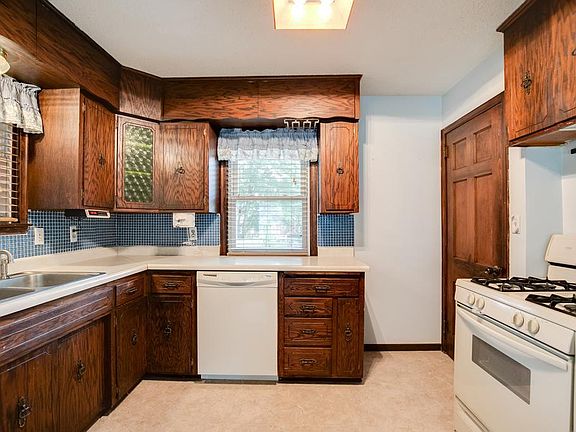 5th image of 6164 Upper 48th St N