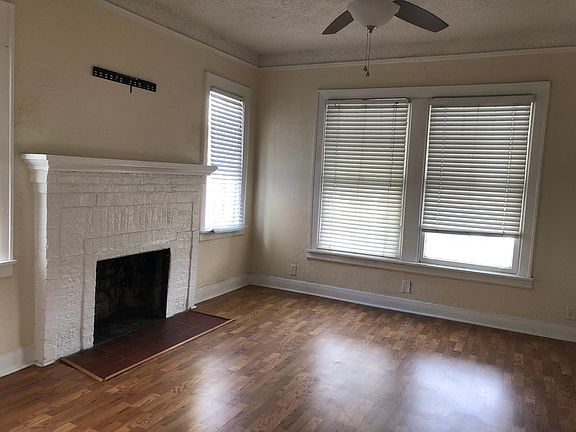 3rd image of 210 S Moody Ave APT 3