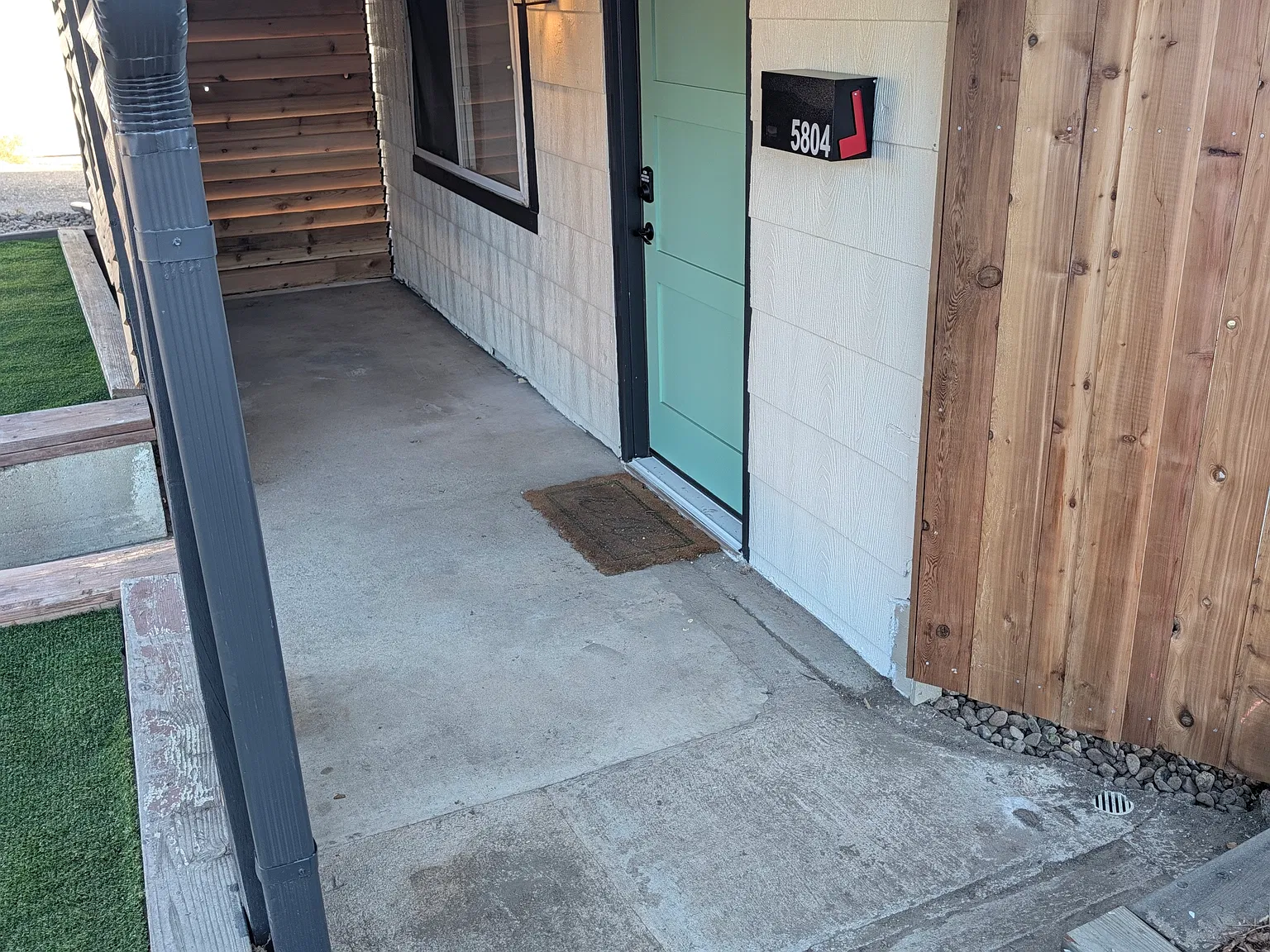 5804 W 26th Ave — Photo 3