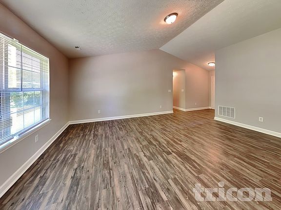 3rd image of 12758 Sovereign Ln
