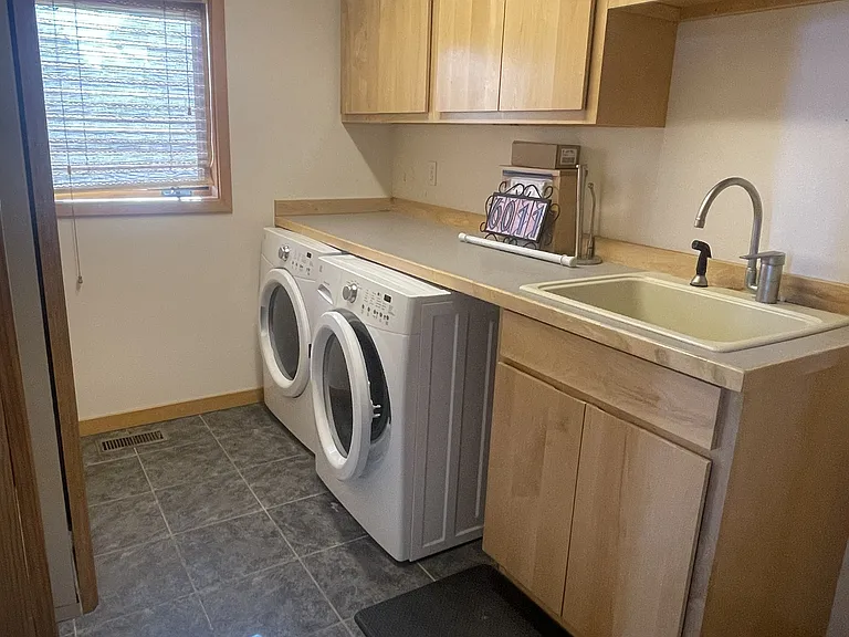 6011 Archery Cir — Photo 19