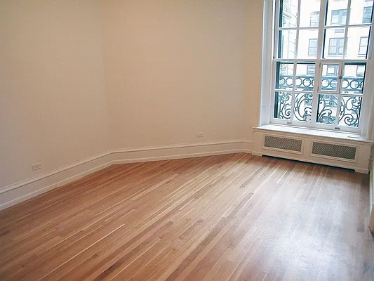 Rented by Verdi Square Realty | media 14