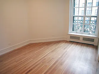 Rented by Verdi Square Realty