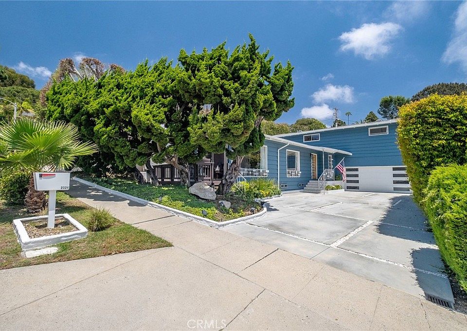 1st image of 2324 W 37th St