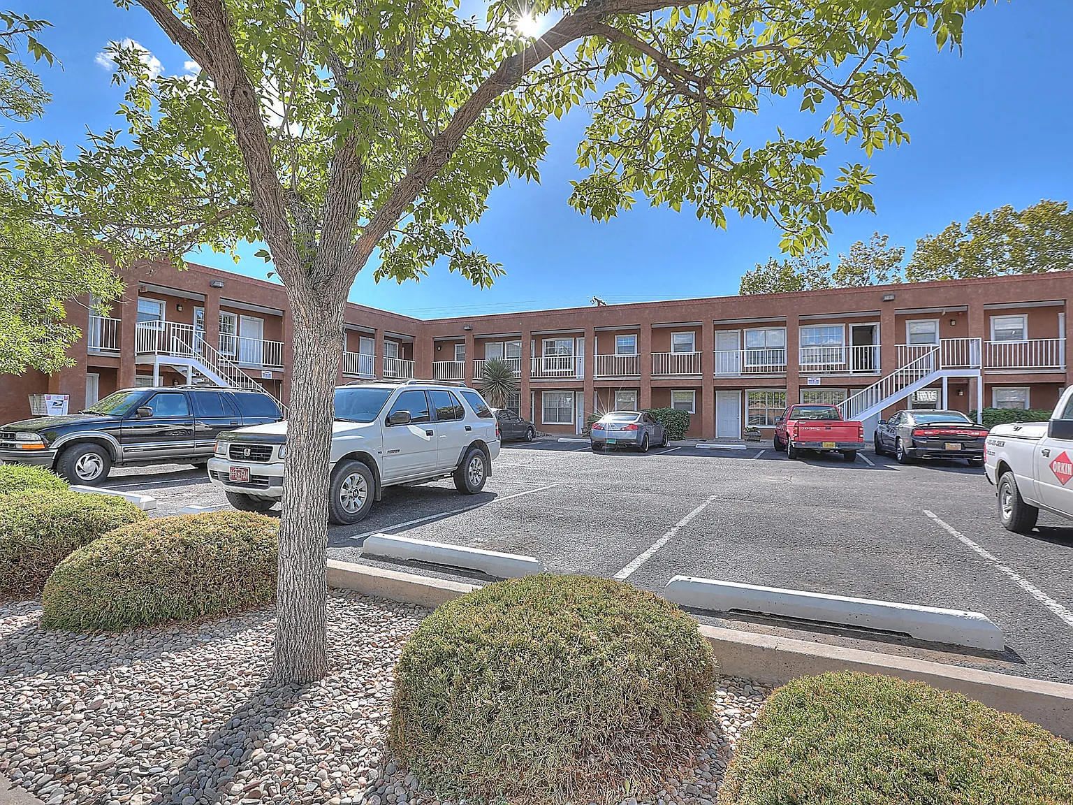 Hacienda Norte Apartments — Photo 2