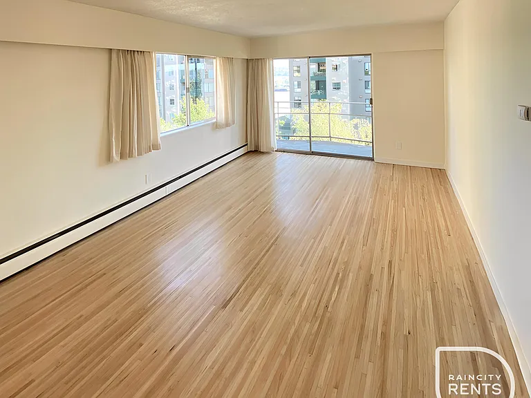 425 Carnarvon St — Photo 25