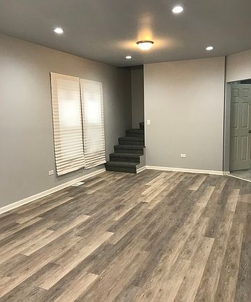 3rd image of 1412 N Lotus Ave